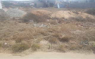 805 m² Land available in Serala View