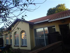 3 Bed Townhouse in Sundowner