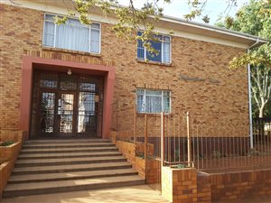 2 Bedroom Apartment in Vanderbijlpark Central