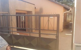3 Bedroom House in Lombardy East