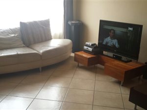 2 Bedroom Townhouse in Roodepoort West