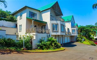 3 Bedroom Apartment in Sunningdale