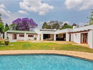 6 Bed House in Chartwell