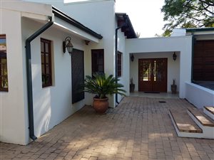 6 Bed House in Chartwell