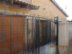 3 Bed House in Ivory Park