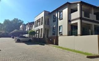 2 Bedroom Apartment in Saxonwold