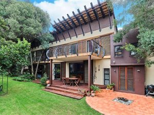 4 Bed House in Olive Crest Estate