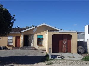 5 Bed House in Hagley