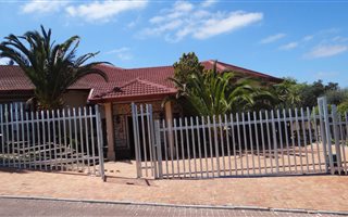 3 Bedroom House in Plattekloof