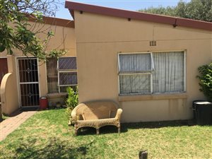 2 Bed Simplex in Bloubosrand