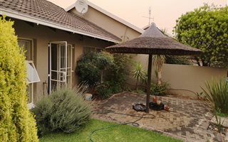 2 Bedroom Townhouse in Heuwelsig