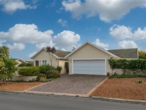 4 Bed House in Steynsrust