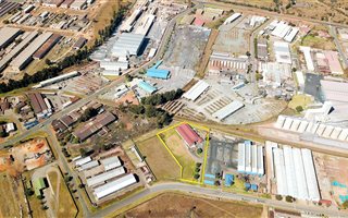 2000 m² Industrial space in Nigel