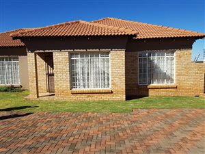 3 Bed Townhouse in Doringkruin