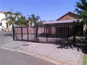 3 Bed House in Thatchfield