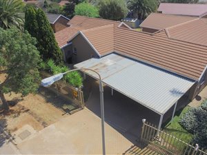 5 Bed House in Bardene