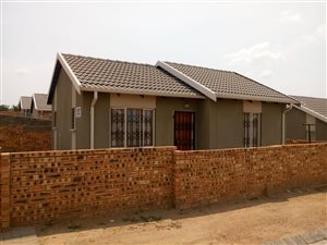 2 Bed House in Cosmo City
