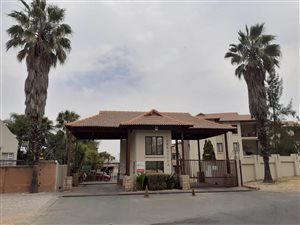 2 Bed Apartment in Needwood