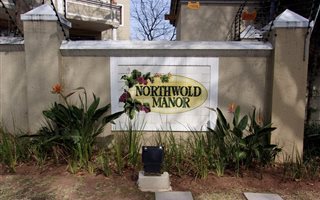 2 Bedroom Apartment in Saxonwold