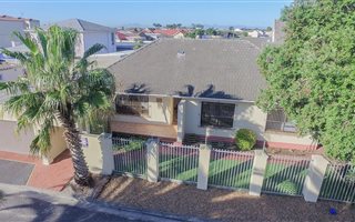 3 Bedroom House in Penlyn Estate