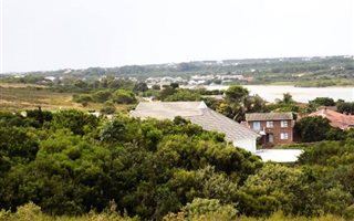 902 m² Land available in Kromme River