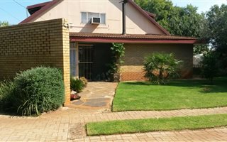 4 Bedroom House in Vanderbijlpark CW1