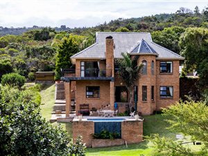 5 Bed House in Dolphin Creek Golf Estate