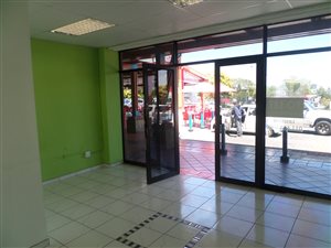 29 m² Retail Space in Ferndale