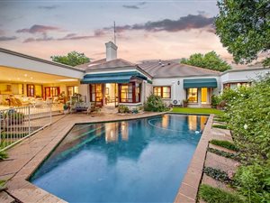 3 Bed House in Melrose