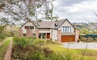 4 Bedroom House in Cotswold Downs Estate