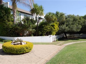 2 Bed Townhouse in Marais Steyn Park