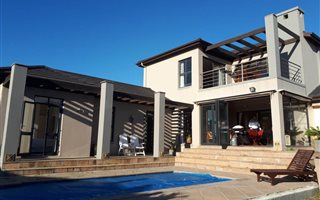 4 Bedroom House in Big Bay