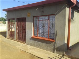 3 Bed House in Kanana