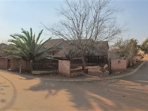 3 Bedroom House in Jouberton