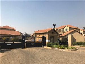 2 Bed Townhouse in Pomona