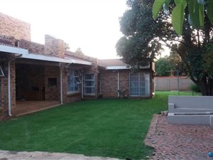 4 Bed House in Farrarmere