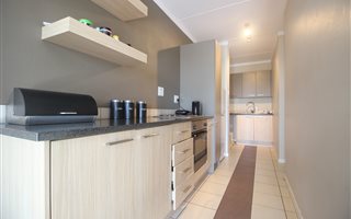 Bachelor apartment in Dainfern