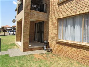 2 Bed Flat in Vanderbijlpark SW5
