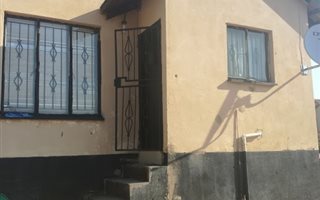 3 Bedroom House in Zakariyya Park