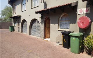 3 Bedroom Duplex in Verwoerdpark