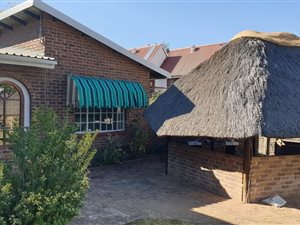 5 Bed House in Pioneer Park