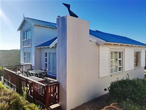 3 Bed House in Pinnacle Point Golf Estate