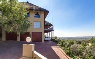 2 Bedroom Flat in Auckland Park
