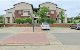 1 Bedroom Apartment in Jackal Creek Golf Estate