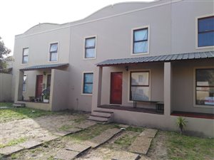 4 Bed Duplex in Kuilsriver