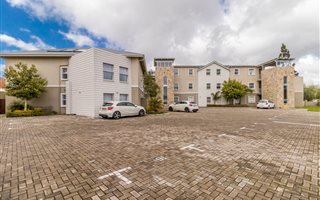 2 Bedroom Apartment in Claremont