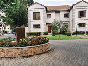 3 Bed Townhouse in Bedfordview