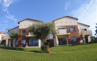 2 Bedroom Apartment in Jackal Creek Golf Estate