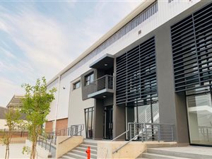1276 m² Commercial space in Louwlardia
