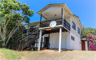 5 Bedroom House in Riversbend